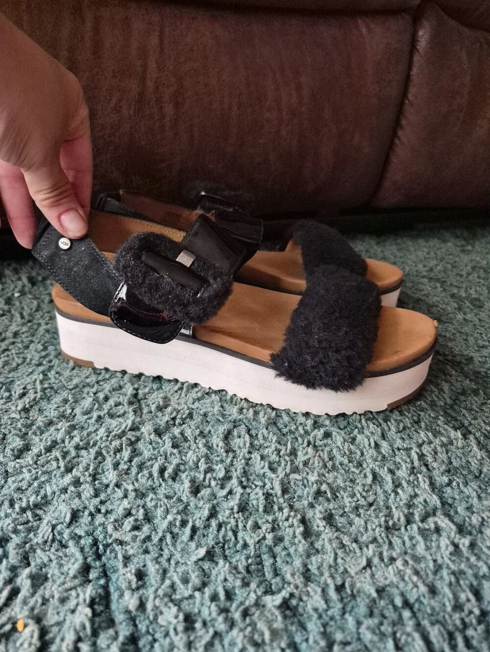Ugg Le Fluff Sandal Platform Size 9.5